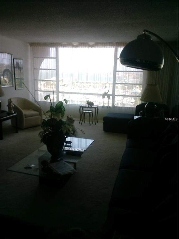 632 EDGEWATER DRIVE, DUNEDIN, Florida 34698, 3 Bedrooms Bedrooms, 6 Rooms Rooms,2 BathroomsBathrooms,Residential,For sale,EDGEWATER,U7835622