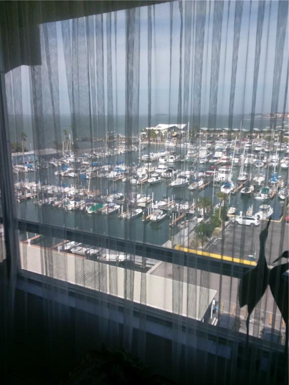 632 EDGEWATER DRIVE, DUNEDIN, Florida 34698, 3 Bedrooms Bedrooms, 6 Rooms Rooms,2 BathroomsBathrooms,Residential,For sale,EDGEWATER,U7835622