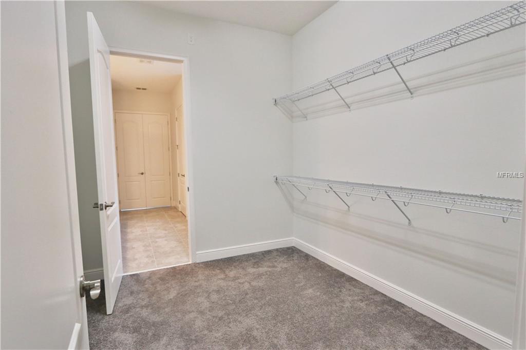 4914 W FOUNTAINWOOD DRIVE, SAINT CLOUD, Florida 34772, 3 Bedrooms Bedrooms, 6 Rooms Rooms,2 BathroomsBathrooms,Residential,For sale,FOUNTAINWOOD,O5545578