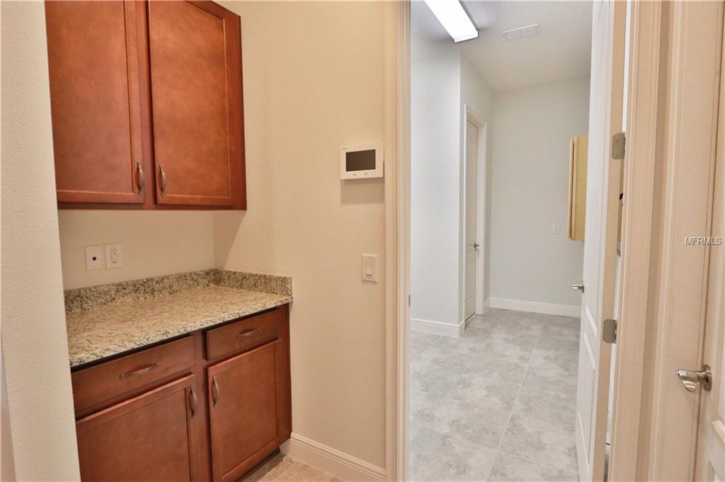 4914 W FOUNTAINWOOD DRIVE, SAINT CLOUD, Florida 34772, 3 Bedrooms Bedrooms, 6 Rooms Rooms,2 BathroomsBathrooms,Residential,For sale,FOUNTAINWOOD,O5545578