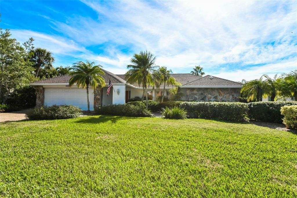 3728 TORREY PINES BOULEVARD, SARASOTA, Florida 34238, 3 Bedrooms Bedrooms, 9 Rooms Rooms,2 BathroomsBathrooms,Residential,For sale,TORREY PINES,A4204630
