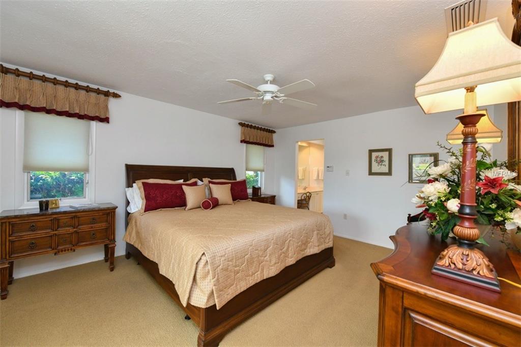 3728 TORREY PINES BOULEVARD, SARASOTA, Florida 34238, 3 Bedrooms Bedrooms, 9 Rooms Rooms,2 BathroomsBathrooms,Residential,For sale,TORREY PINES,A4204630