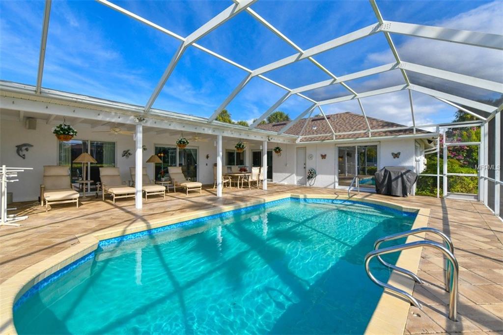 3728 TORREY PINES BOULEVARD, SARASOTA, Florida 34238, 3 Bedrooms Bedrooms, 9 Rooms Rooms,2 BathroomsBathrooms,Residential,For sale,TORREY PINES,A4204630