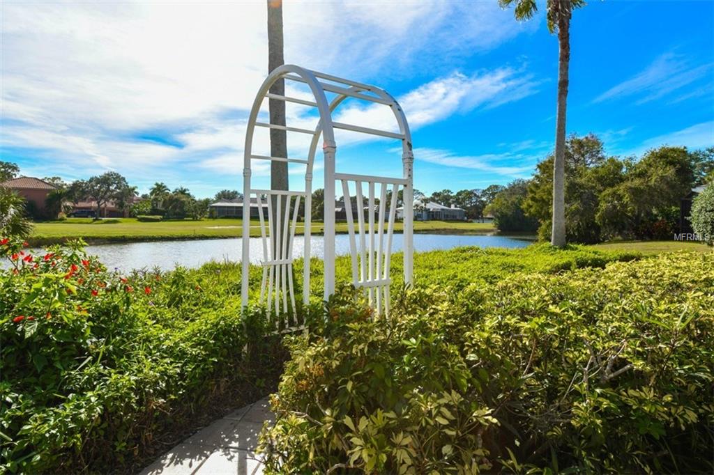 3728 TORREY PINES BOULEVARD, SARASOTA, Florida 34238, 3 Bedrooms Bedrooms, 9 Rooms Rooms,2 BathroomsBathrooms,Residential,For sale,TORREY PINES,A4204630