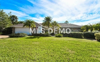 3728 TORREY PINES BOULEVARD, SARASOTA, Florida 34238, 3 Bedrooms Bedrooms, 9 Rooms Rooms,2 BathroomsBathrooms,Residential,For sale,TORREY PINES,A4204630