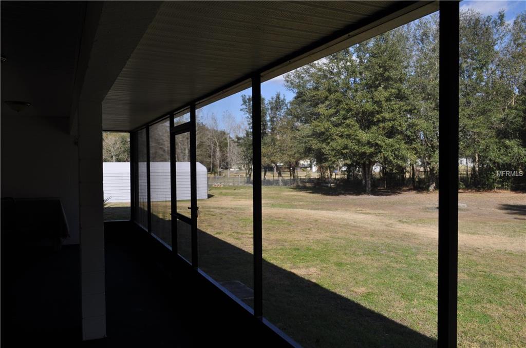 6714 FORESTVIEW LANE, LAKELAND, Florida 33811, 3 Bedrooms Bedrooms, 9 Rooms Rooms,2 BathroomsBathrooms,Residential,For sale,FORESTVIEW,O5557249