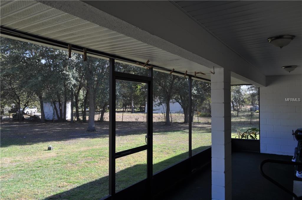 6714 FORESTVIEW LANE, LAKELAND, Florida 33811, 3 Bedrooms Bedrooms, 9 Rooms Rooms,2 BathroomsBathrooms,Residential,For sale,FORESTVIEW,O5557249