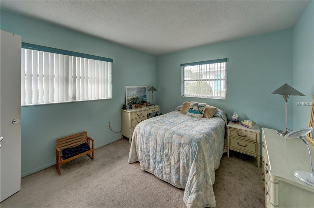 1804 ROXANE WAY, SARASOTA, Florida 34235, 2 Bedrooms Bedrooms, 5 Rooms Rooms,1 BathroomBathrooms,Residential,For sale,ROXANE,A4207848
