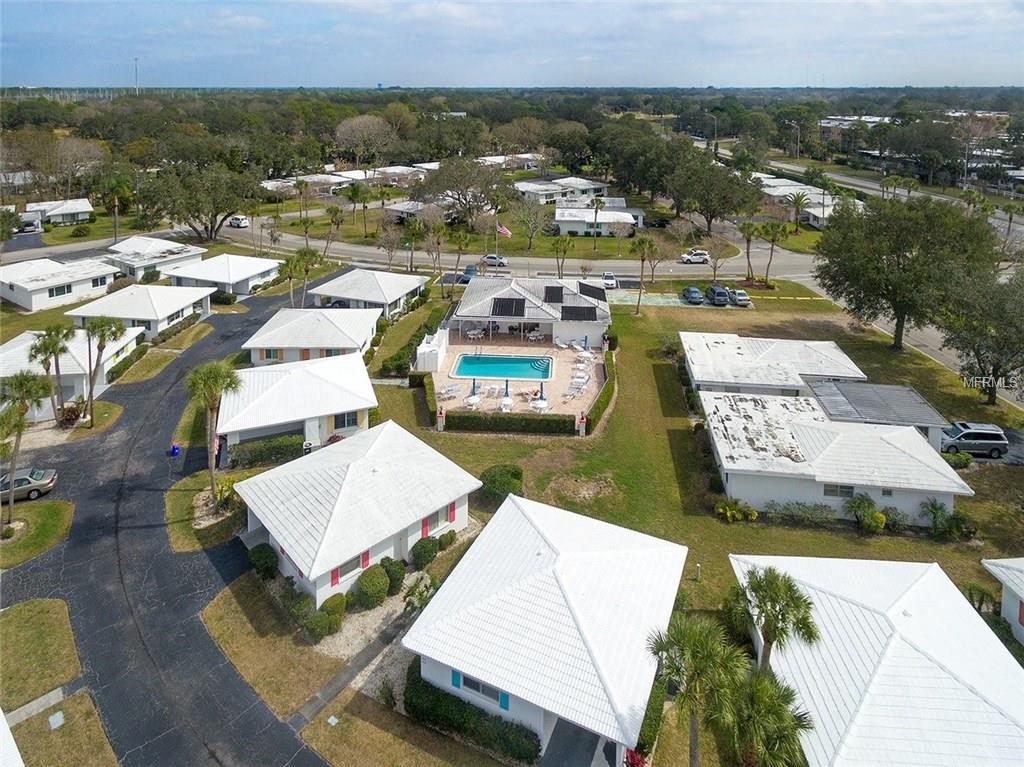 1804 ROXANE WAY, SARASOTA, Florida 34235, 2 Bedrooms Bedrooms, 5 Rooms Rooms,1 BathroomBathrooms,Residential,For sale,ROXANE,A4207848