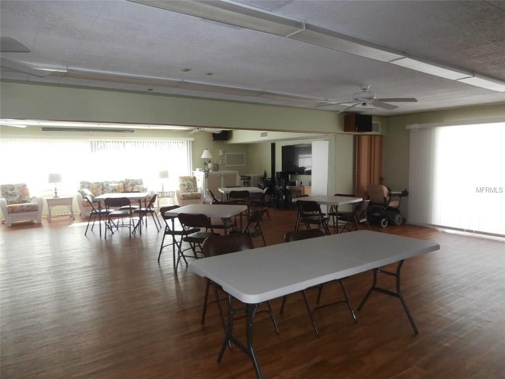 1804 ROXANE WAY, SARASOTA, Florida 34235, 2 Bedrooms Bedrooms, 5 Rooms Rooms,1 BathroomBathrooms,Residential,For sale,ROXANE,A4207848