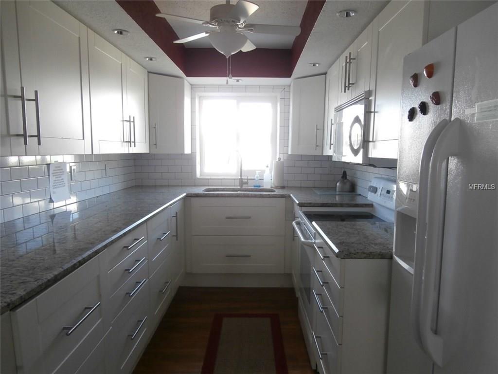 1804 ROXANE WAY, SARASOTA, Florida 34235, 2 Bedrooms Bedrooms, 5 Rooms Rooms,1 BathroomBathrooms,Residential,For sale,ROXANE,A4207848