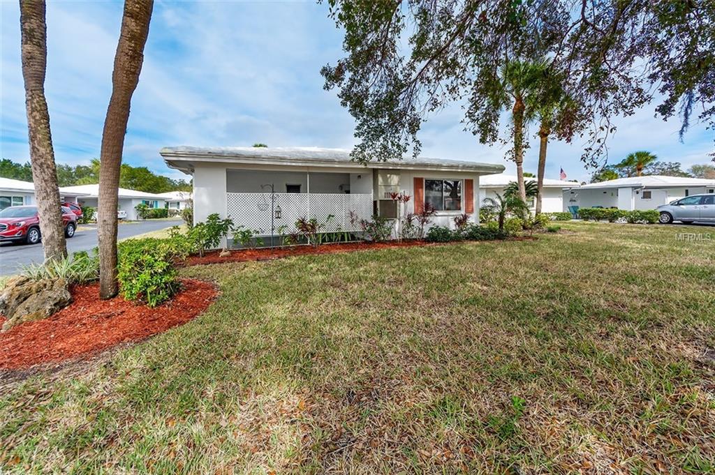 1804 ROXANE WAY, SARASOTA, Florida 34235, 2 Bedrooms Bedrooms, 5 Rooms Rooms,1 BathroomBathrooms,Residential,For sale,ROXANE,A4207848