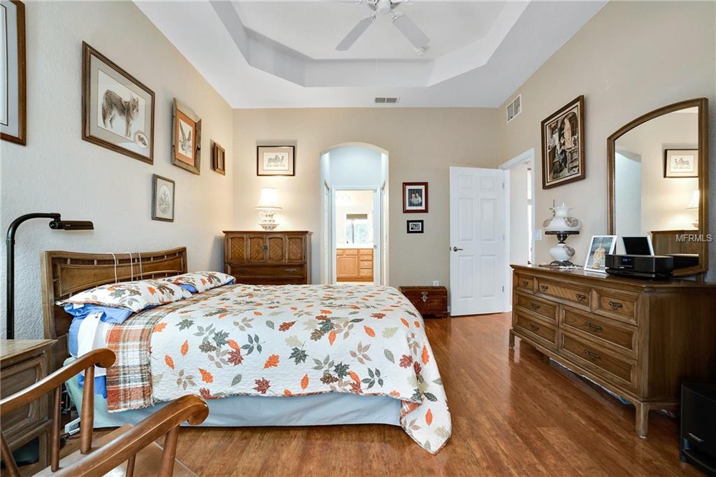 10107 MAINSAIL DR, OXFORD, Florida 34484, 3 Bedrooms Bedrooms, 8 Rooms Rooms,2 BathroomsBathrooms,Residential,For sale,MAINSAIL DR,G4852181