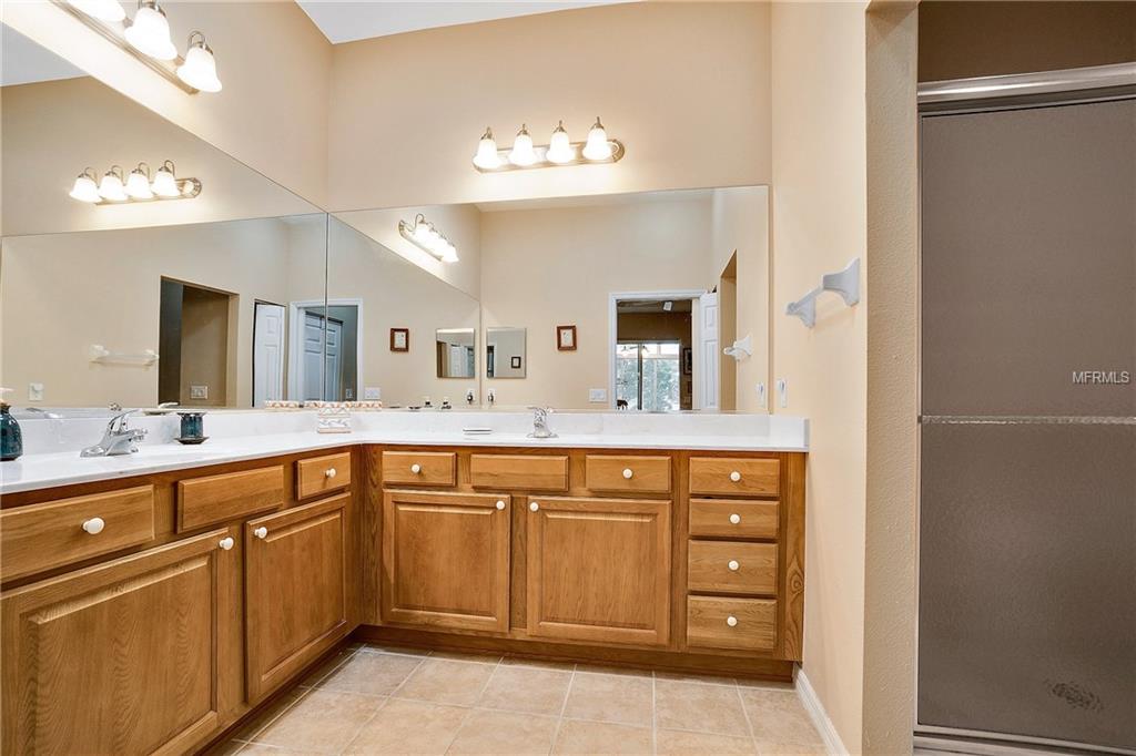 10107 MAINSAIL DR, OXFORD, Florida 34484, 3 Bedrooms Bedrooms, 8 Rooms Rooms,2 BathroomsBathrooms,Residential,For sale,MAINSAIL DR,G4852181