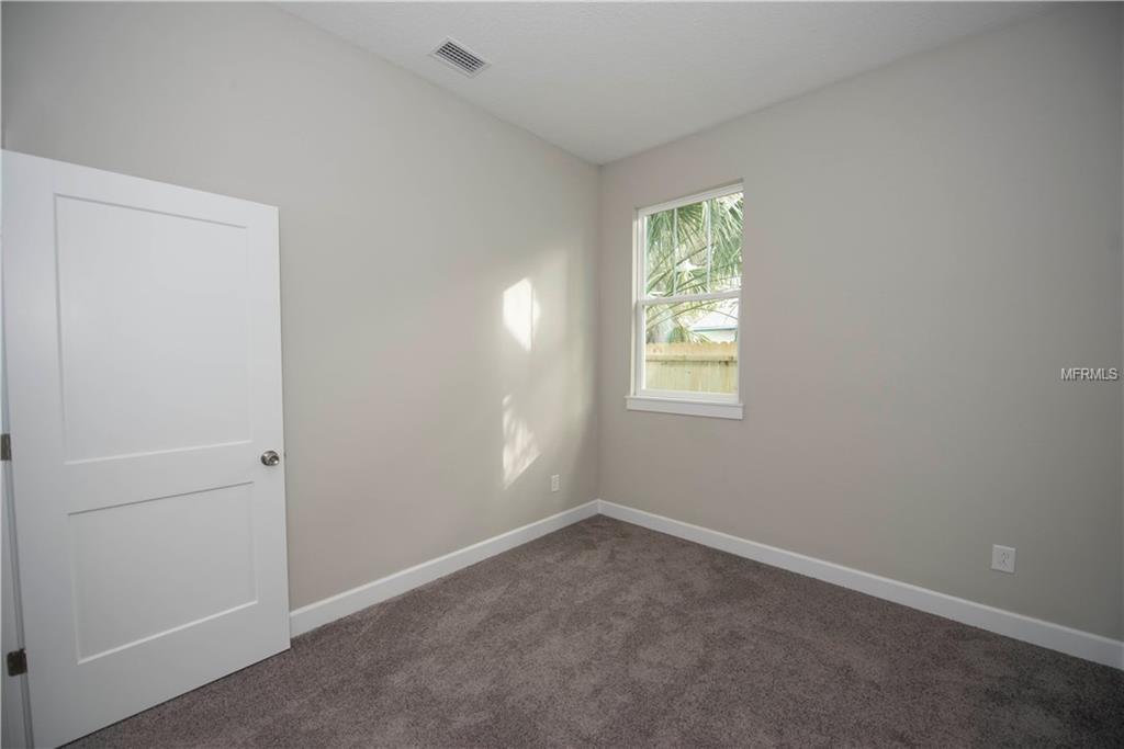 1019 48TH AVENUE N, ST PETERSBURG, Florida 33703, 4 Bedrooms Bedrooms, 7 Rooms Rooms,2 BathroomsBathrooms,Residential,For sale,48TH,U7846168