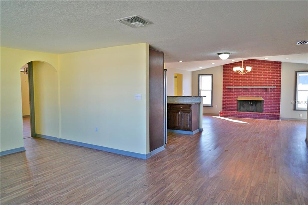 9305 MANSARD LANE, PORT RICHEY, Florida 34668, 3 Bedrooms Bedrooms, 4 Rooms Rooms,2 BathroomsBathrooms,Residential,For sale,MANSARD,U7846758