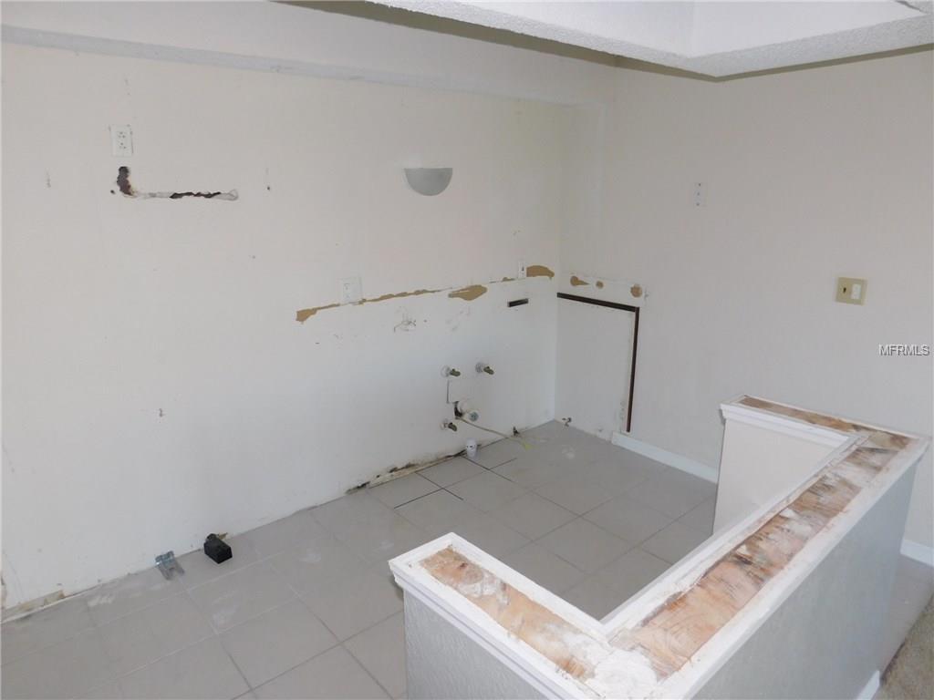 10200 GANDY BOULEVARD N, ST PETERSBURG, Florida 33702, 1 Bedroom Bedrooms, 3 Rooms Rooms,1 BathroomBathrooms,Residential,For sale,GANDY,U7847005