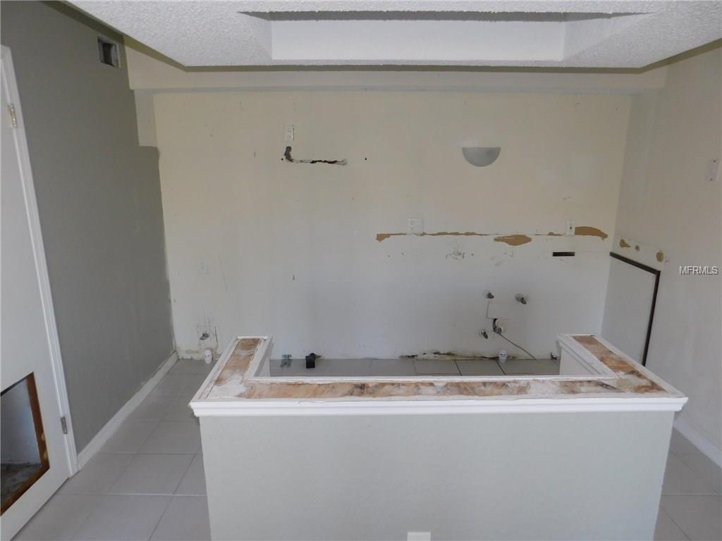 10200 GANDY BOULEVARD N, ST PETERSBURG, Florida 33702, 1 Bedroom Bedrooms, 3 Rooms Rooms,1 BathroomBathrooms,Residential,For sale,GANDY,U7847005