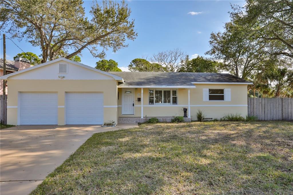 1701 OXFORD STREET N, ST PETERSBURG, Florida 33710, 3 Bedrooms Bedrooms, 6 Rooms Rooms,2 BathroomsBathrooms,Residential,For sale,OXFORD,U7847174