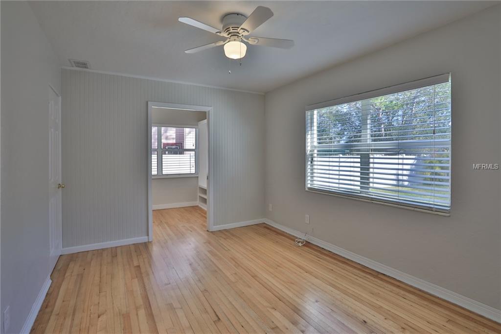 1701 OXFORD STREET N, ST PETERSBURG, Florida 33710, 3 Bedrooms Bedrooms, 6 Rooms Rooms,2 BathroomsBathrooms,Residential,For sale,OXFORD,U7847174