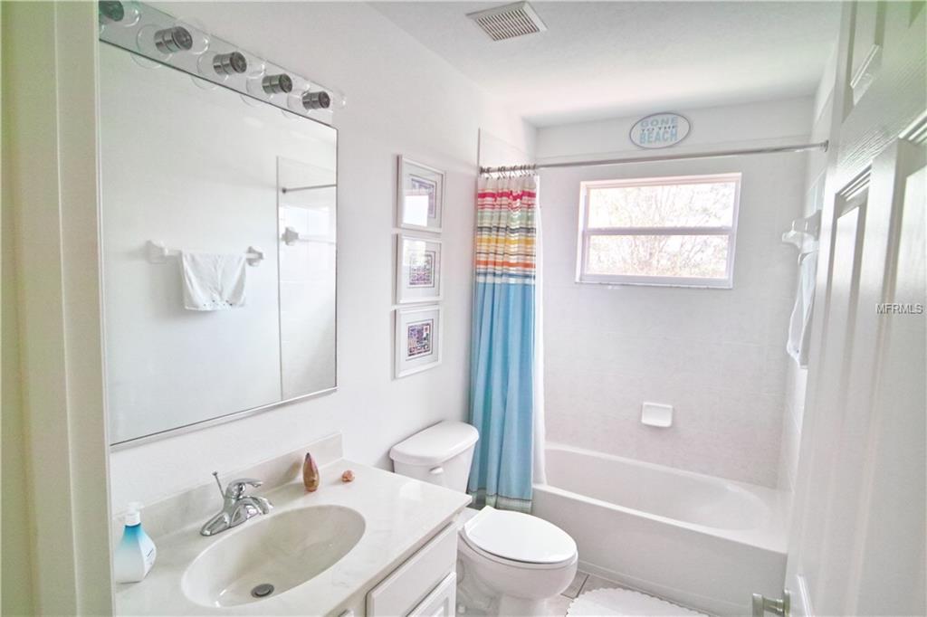 6558 FIELD SPARROW GLN, LAKEWOOD RANCH, Florida 34202, 4 Bedrooms Bedrooms, 14 Rooms Rooms,3 BathroomsBathrooms,Residential,For sale,FIELD SPARROW GLN,A4210114