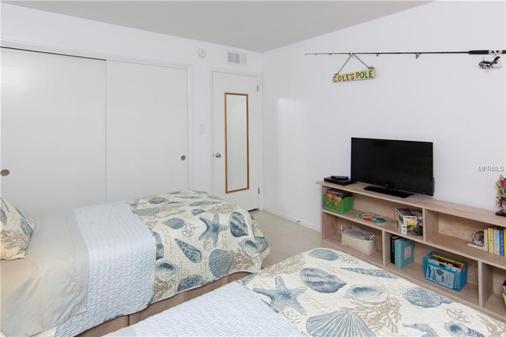 5400 GULF DRIVE, HOLMES BEACH, Florida 34217, 2 Bedrooms Bedrooms, 5 Rooms Rooms,2 BathroomsBathrooms,Residential,For sale,GULF DRIVE,A4189241