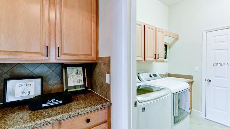 3715 SUMMERWIND CIRCLE, BRADENTON, Florida 34209, 2 Bedrooms Bedrooms, 6 Rooms Rooms,2 BathroomsBathrooms,Residential,For sale,SUMMERWIND,A4197168