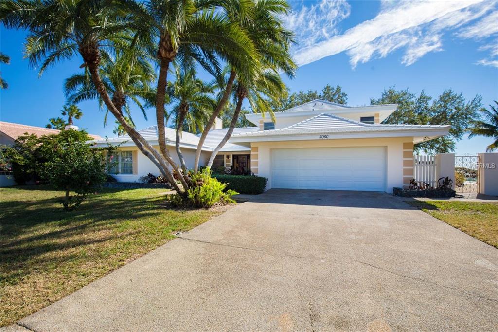 5050 62ND AVENUE S, ST PETERSBURG, Florida 33715, 4 Bedrooms Bedrooms, 9 Rooms Rooms,3 BathroomsBathrooms,Residential,For sale,62ND,U7839375