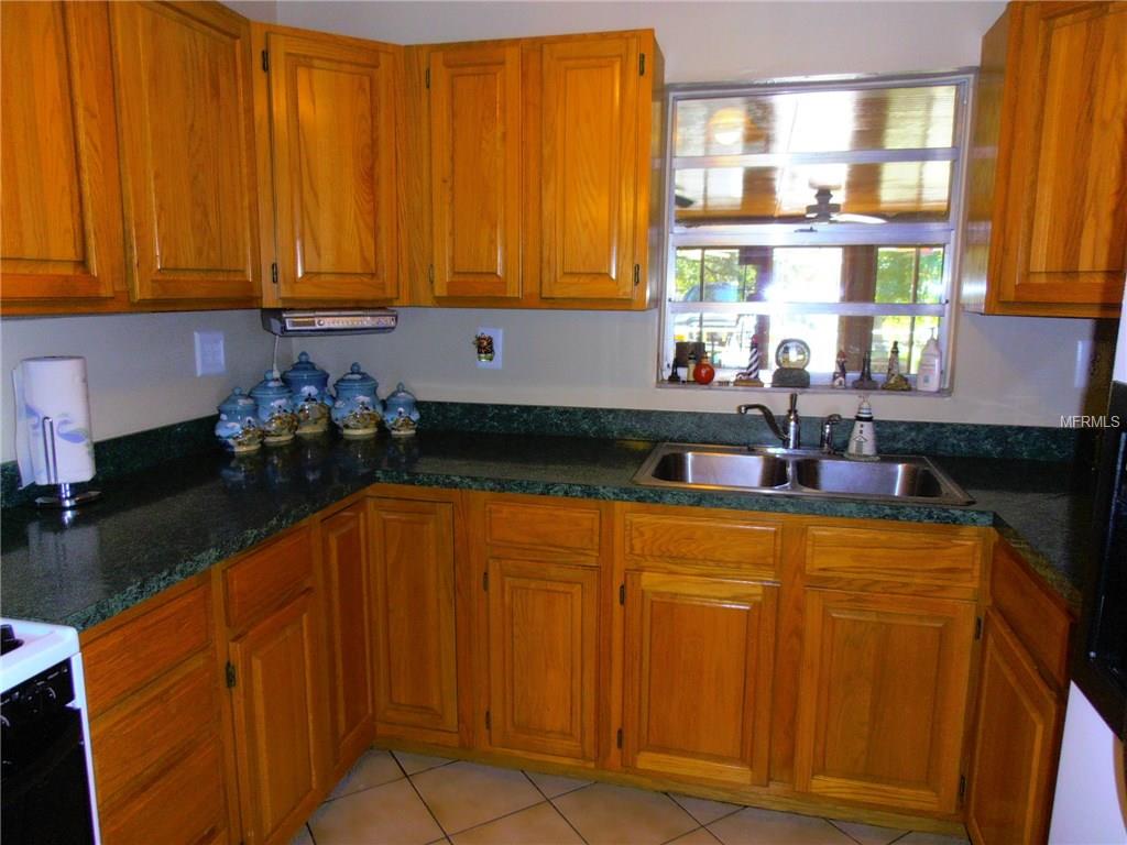 1549 DELAWARE AVENUE NE, ST PETERSBURG, Florida 33703, 3 Bedrooms Bedrooms, 6 Rooms Rooms,2 BathroomsBathrooms,Residential,For sale,DELAWARE,W7635873