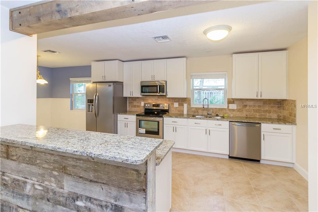 1016 41ST STREET COURT W, BRADENTON, Florida 34205, 3 Bedrooms Bedrooms, 5 Rooms Rooms,2 BathroomsBathrooms,Residential,For sale,41ST STREET,A4204635