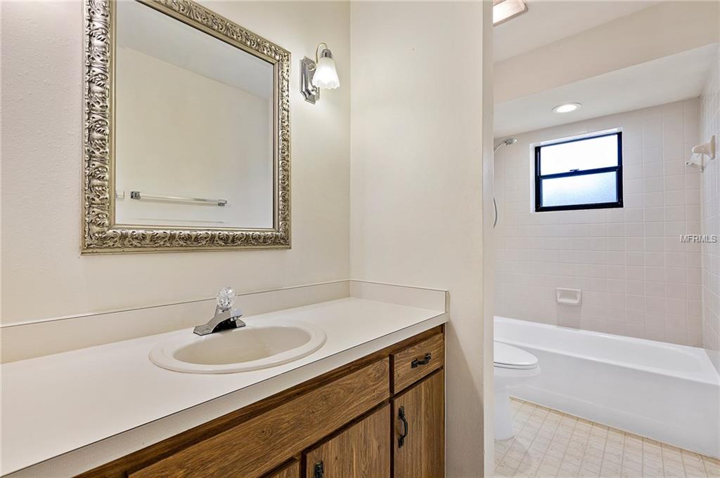 2430 MOCKINGBIRD AVE, SAINT CLOUD, Florida 34771, 4 Bedrooms Bedrooms, 6 Rooms Rooms,2 BathroomsBathrooms,Residential,For sale,MOCKINGBIRD AVE,S4856456