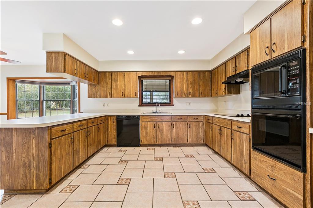 2430 MOCKINGBIRD AVE, SAINT CLOUD, Florida 34771, 4 Bedrooms Bedrooms, 6 Rooms Rooms,2 BathroomsBathrooms,Residential,For sale,MOCKINGBIRD AVE,S4856456