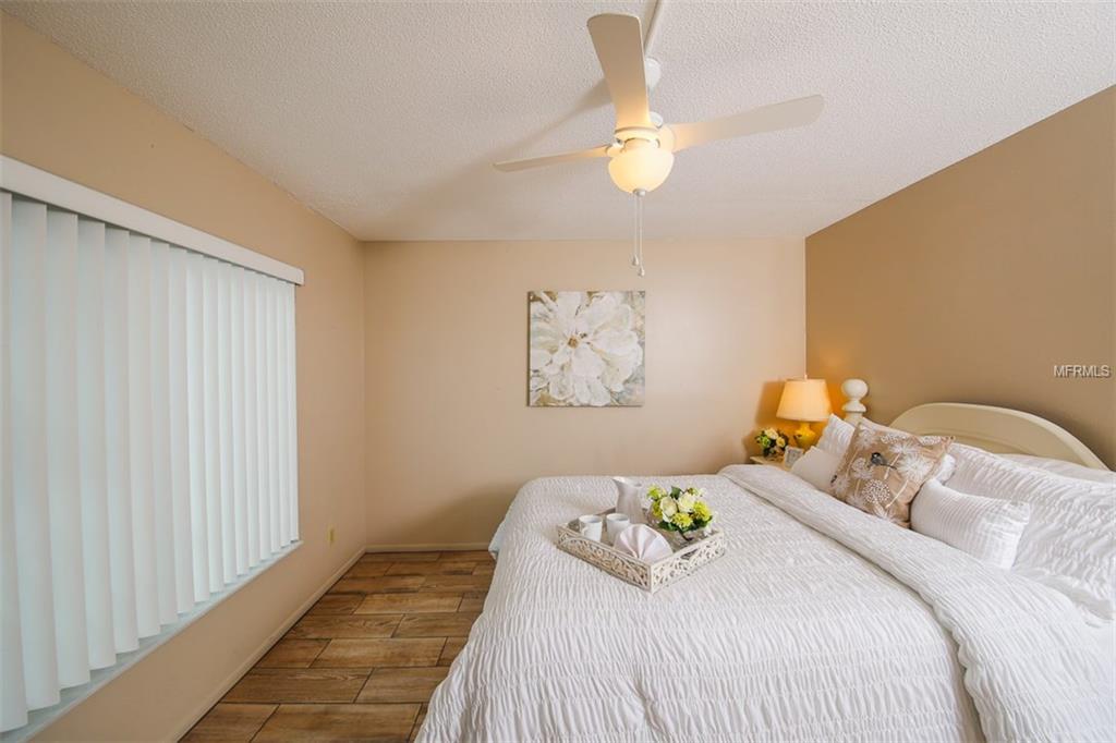 5055 N BEACH ROAD, ENGLEWOOD, Florida 34223, 2 Bedrooms Bedrooms, 4 Rooms Rooms,1 BathroomBathrooms,Residential,For sale,BEACH,D5922775