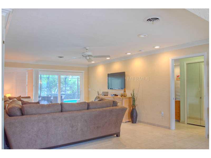 5519 AZURE WAY, SARASOTA, Florida 34242, 4 Bedrooms Bedrooms, ,3 BathroomsBathrooms,Rental,For Rent,AZURE,A3984202