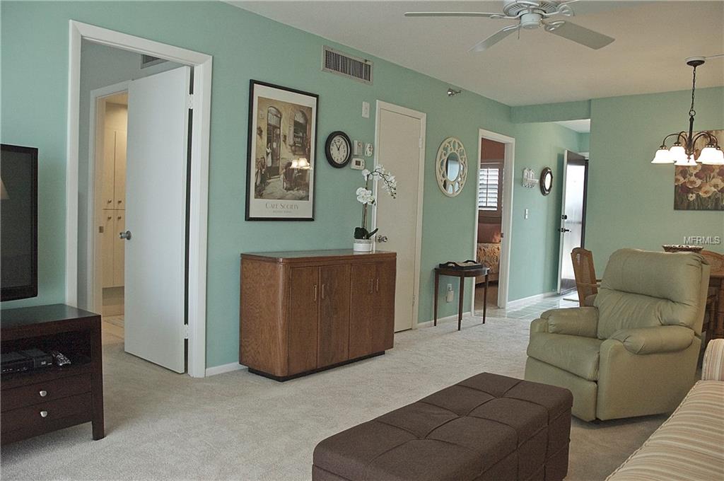 244 SAINT AUGUSTINE AVENUE, VENICE, Florida 34285, 2 Bedrooms Bedrooms, 6 Rooms Rooms,2 BathroomsBathrooms,Residential,For sale,SAINT AUGUSTINE,N5916284