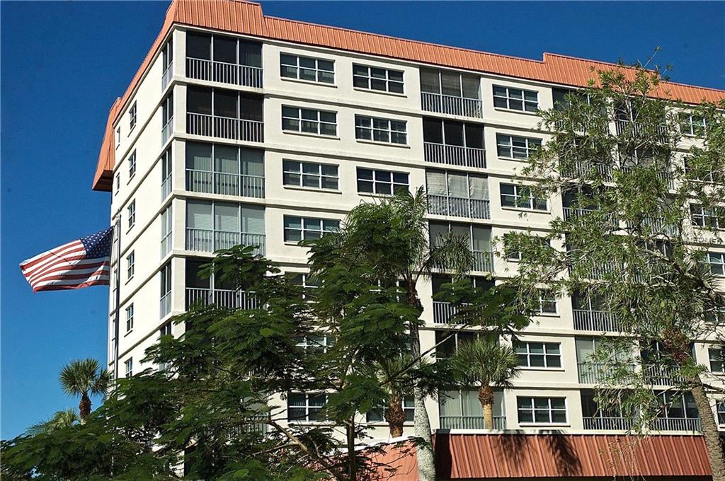 244 SAINT AUGUSTINE AVENUE, VENICE, Florida 34285, 2 Bedrooms Bedrooms, 6 Rooms Rooms,2 BathroomsBathrooms,Residential,For sale,SAINT AUGUSTINE,N5916284