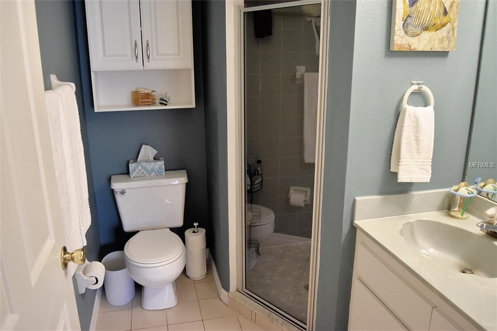 926 CAPRI ISLES BOULEVARD, VENICE, Florida 34292, 2 Bedrooms Bedrooms, 6 Rooms Rooms,2 BathroomsBathrooms,Residential,For sale,CAPRI ISLES,A4209655