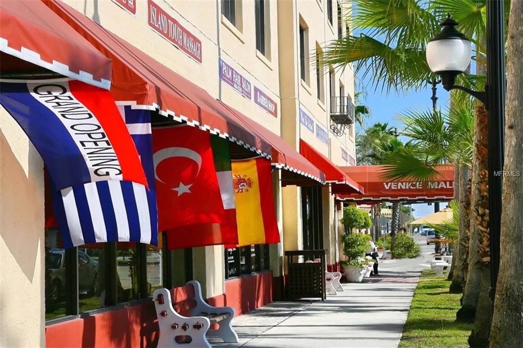 926 CAPRI ISLES BOULEVARD, VENICE, Florida 34292, 2 Bedrooms Bedrooms, 6 Rooms Rooms,2 BathroomsBathrooms,Residential,For sale,CAPRI ISLES,A4209655