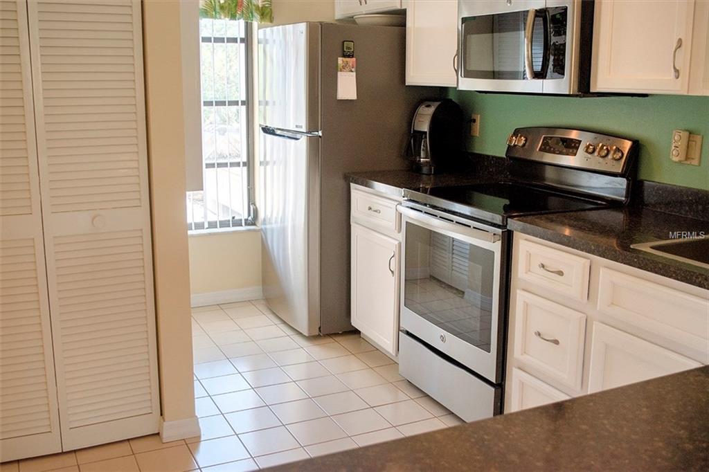 926 CAPRI ISLES BOULEVARD, VENICE, Florida 34292, 2 Bedrooms Bedrooms, 6 Rooms Rooms,2 BathroomsBathrooms,Residential,For sale,CAPRI ISLES,A4209655