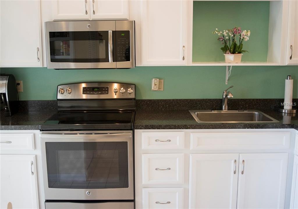 926 CAPRI ISLES BOULEVARD, VENICE, Florida 34292, 2 Bedrooms Bedrooms, 6 Rooms Rooms,2 BathroomsBathrooms,Residential,For sale,CAPRI ISLES,A4209655