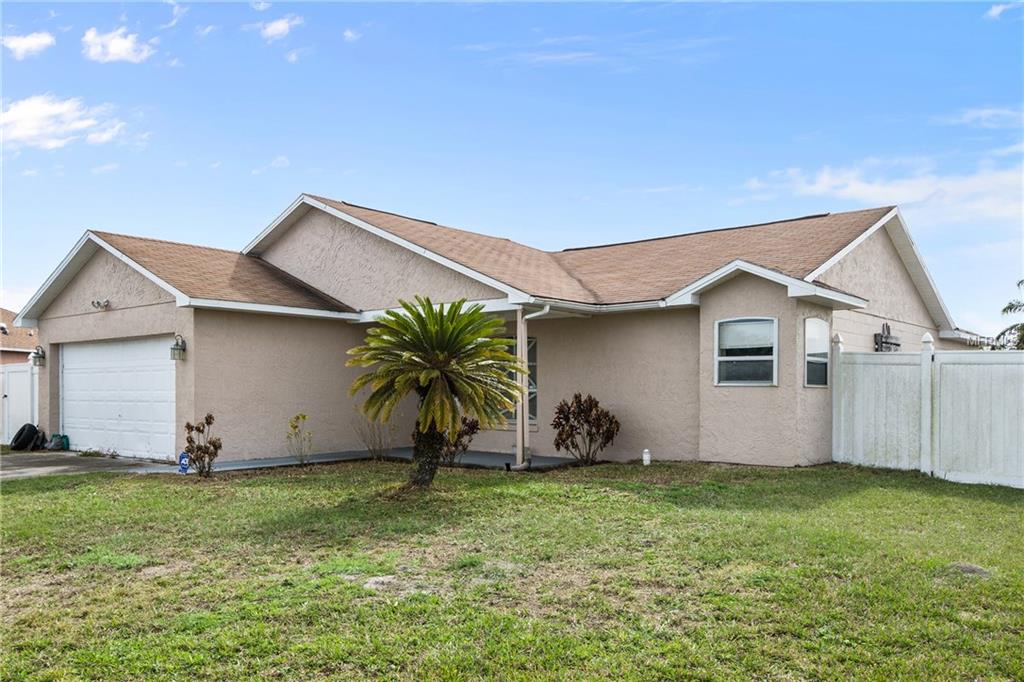 119 WHITEHALL WAY, KISSIMMEE, Florida 34758, 3 Bedrooms Bedrooms, 5 Rooms Rooms,2 BathroomsBathrooms,Residential,For sale,WHITEHALL,O5561450