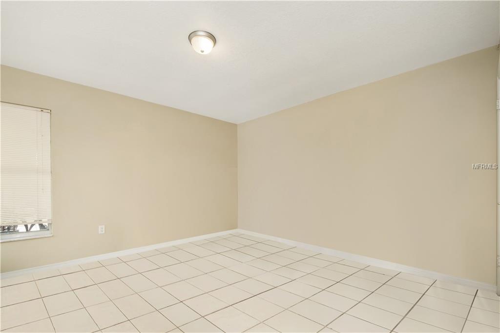 119 WHITEHALL WAY, KISSIMMEE, Florida 34758, 3 Bedrooms Bedrooms, 5 Rooms Rooms,2 BathroomsBathrooms,Residential,For sale,WHITEHALL,O5561450