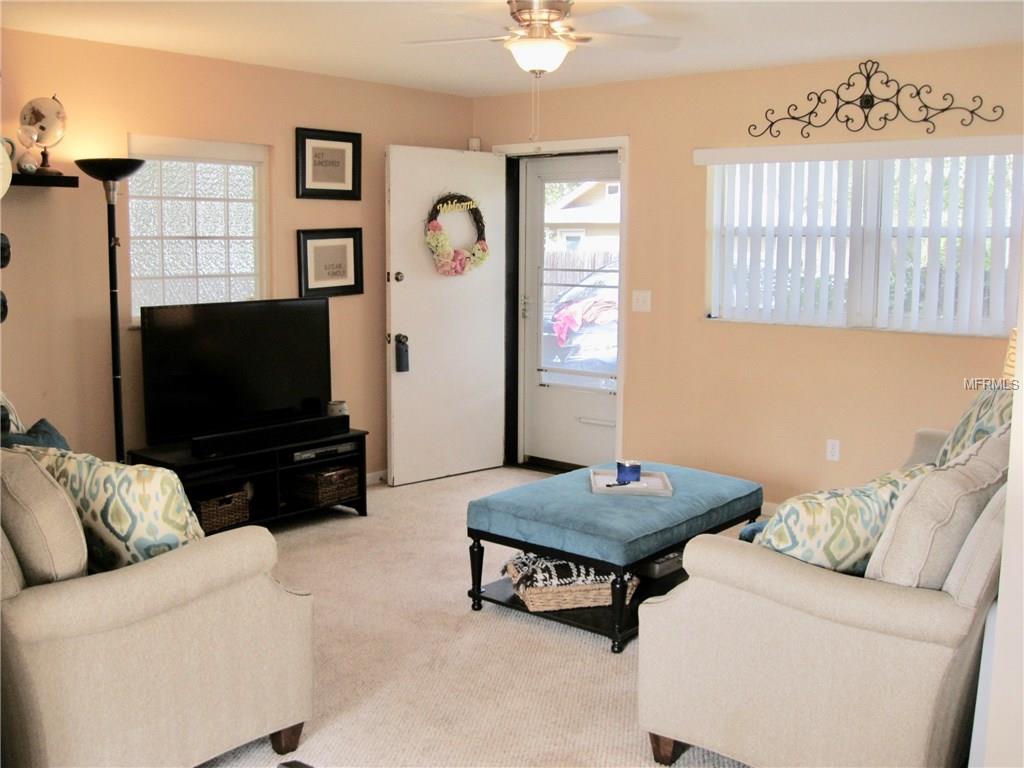 2200 HENDERSON DRIVE, ORLANDO, Florida 32806, 3 Bedrooms Bedrooms, 6 Rooms Rooms,2 BathroomsBathrooms,Residential,For sale,HENDERSON,O5561630