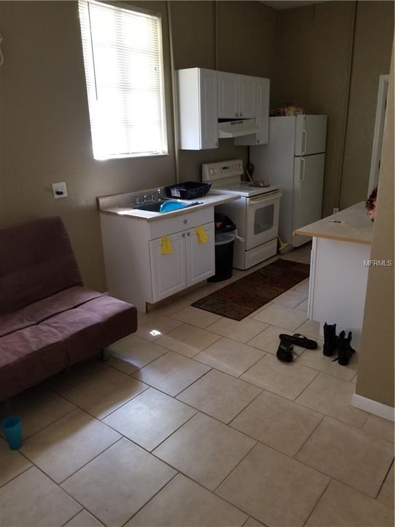 2924 W SPRUCE STREET, TAMPA, Florida 33607, 4 Bedrooms Bedrooms, 7 Rooms Rooms,3 BathroomsBathrooms,Residential,For sale,SPRUCE,T2899899