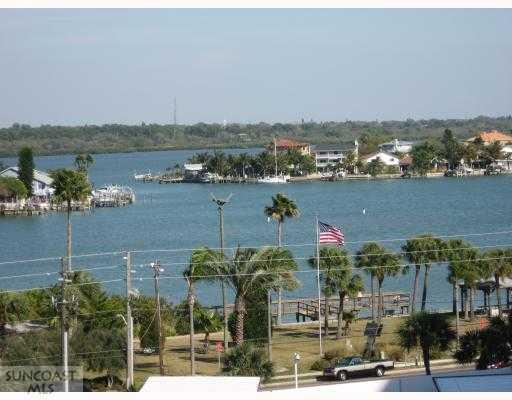 17940 GULF BOULEVARD, REDINGTON SHORES, Florida 33708, 2 Bedrooms Bedrooms, ,2 BathroomsBathrooms,Rental,Short-term,GULF,U7534853