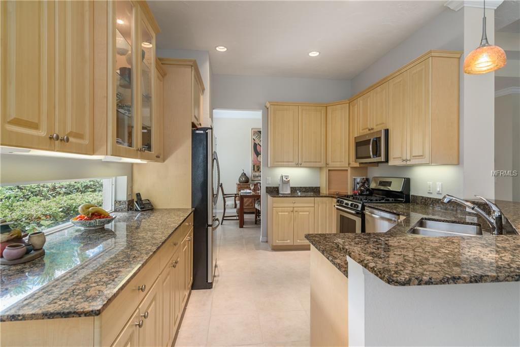 8163 ABINGDON COURT, UNIVERSITY PARK, Florida 34201, 3 Bedrooms Bedrooms, 7 Rooms Rooms,2 BathroomsBathrooms,Residential,For sale,ABINGDON,A4199135