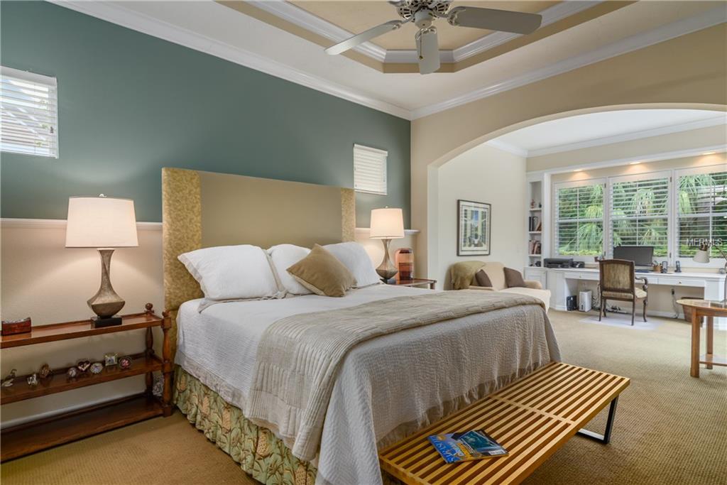 8163 ABINGDON COURT, UNIVERSITY PARK, Florida 34201, 3 Bedrooms Bedrooms, 7 Rooms Rooms,2 BathroomsBathrooms,Residential,For sale,ABINGDON,A4199135