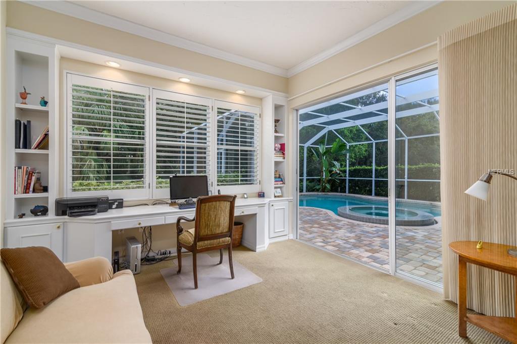 8163 ABINGDON COURT, UNIVERSITY PARK, Florida 34201, 3 Bedrooms Bedrooms, 7 Rooms Rooms,2 BathroomsBathrooms,Residential,For sale,ABINGDON,A4199135