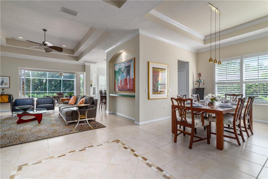 8163 ABINGDON COURT, UNIVERSITY PARK, Florida 34201, 3 Bedrooms Bedrooms, 7 Rooms Rooms,2 BathroomsBathrooms,Residential,For sale,ABINGDON,A4199135