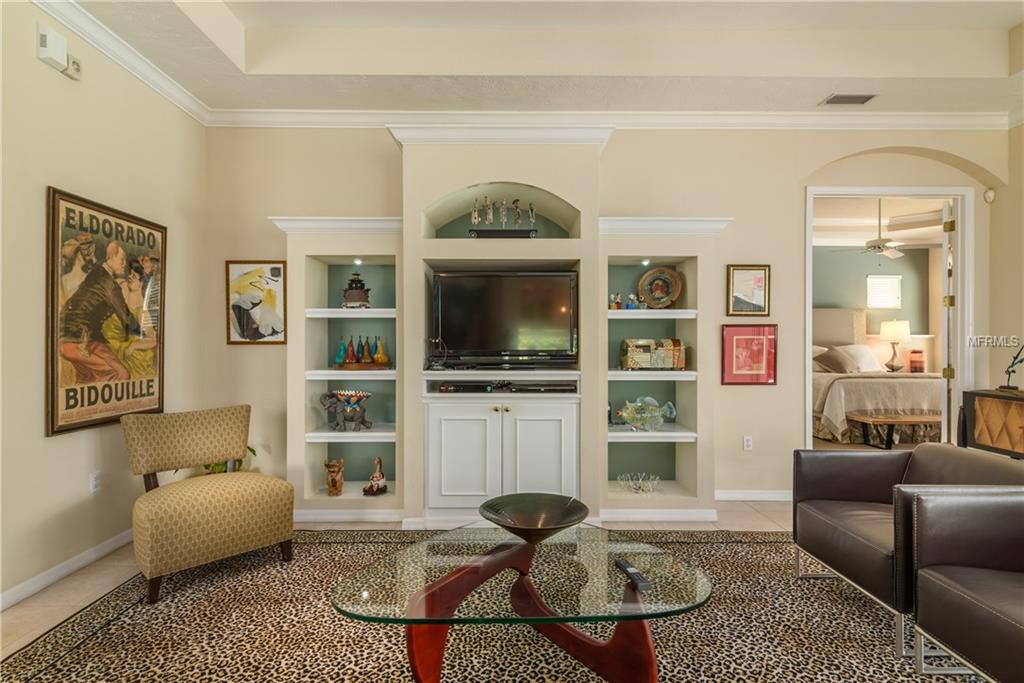 8163 ABINGDON COURT, UNIVERSITY PARK, Florida 34201, 3 Bedrooms Bedrooms, 7 Rooms Rooms,2 BathroomsBathrooms,Residential,For sale,ABINGDON,A4199135